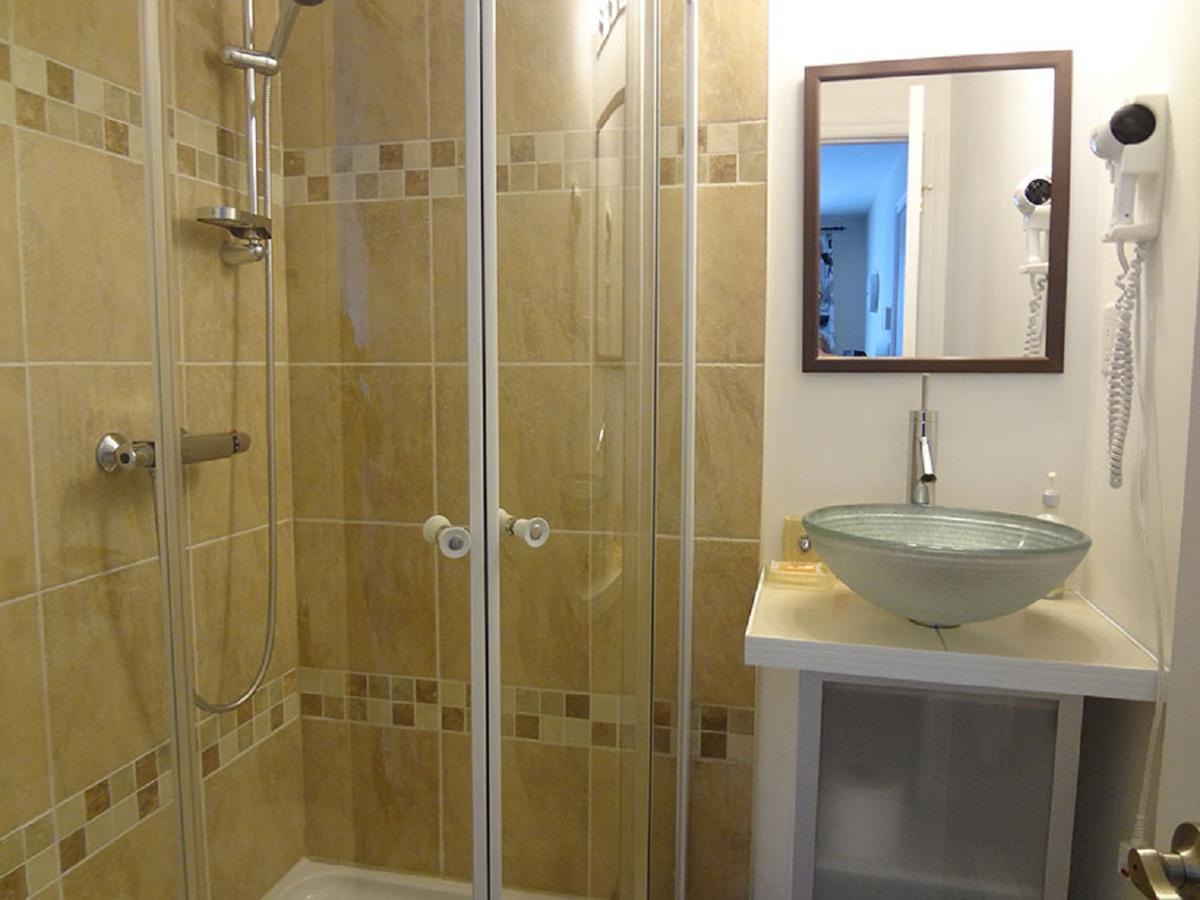 Hotel Saint-Donat Екстер'єр фото